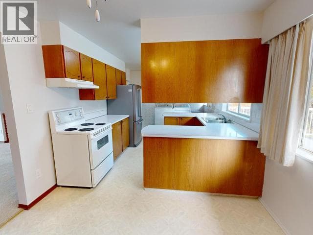 5044 MANSON AVE, Powell River — photo 5