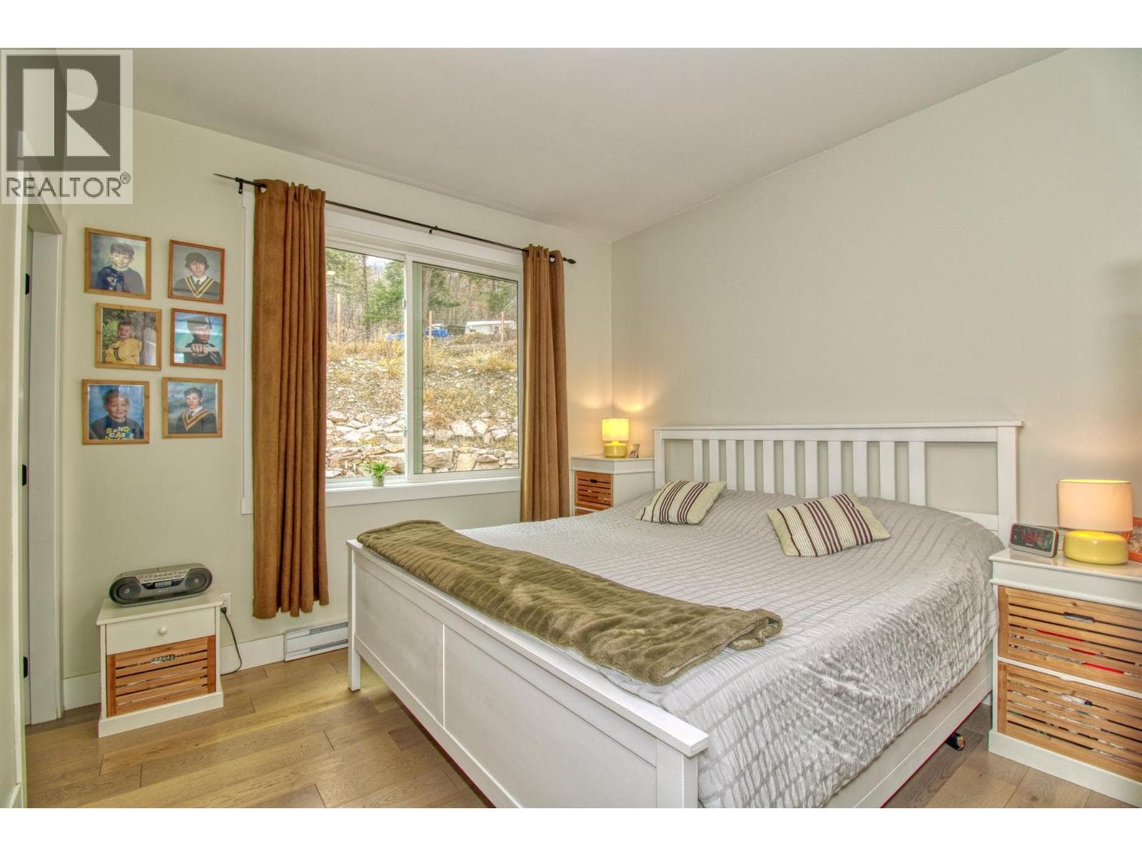 634 UDELL ROAD, Interior REALTORS® — photo 2