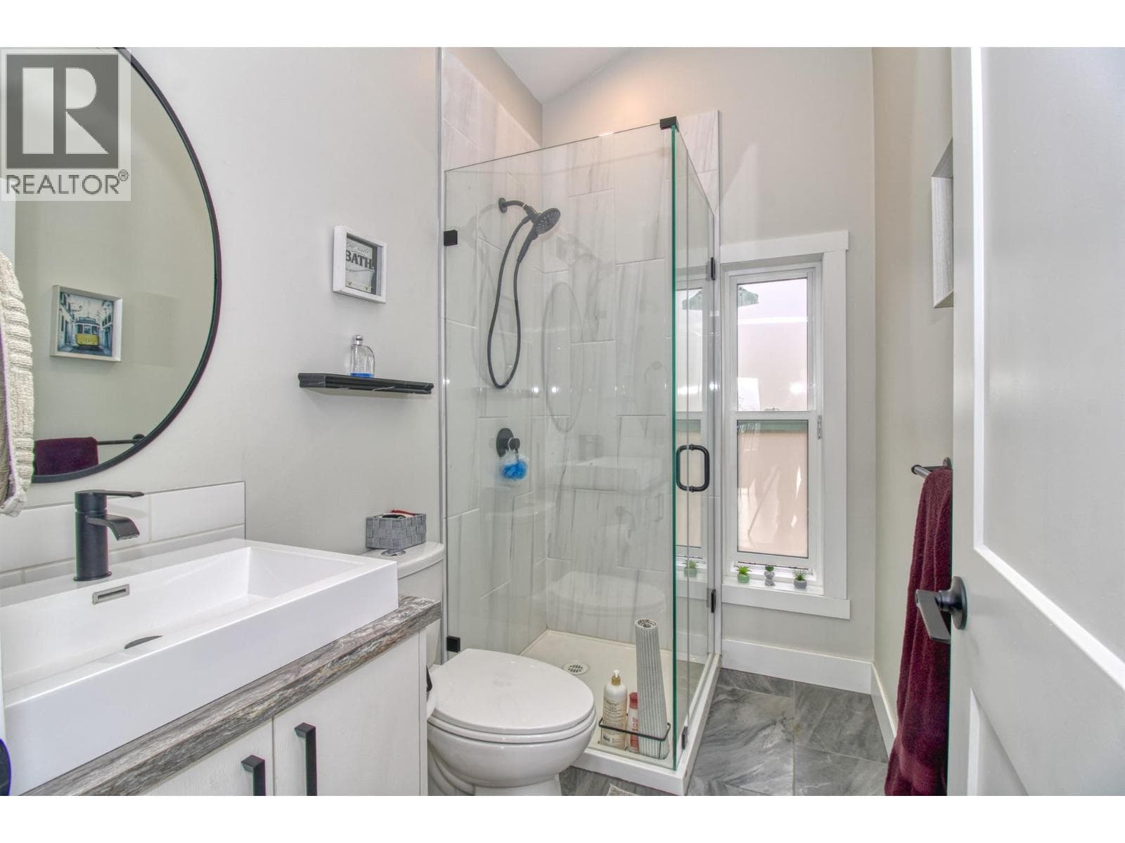 634 UDELL ROAD, Interior REALTORS® — photo 4