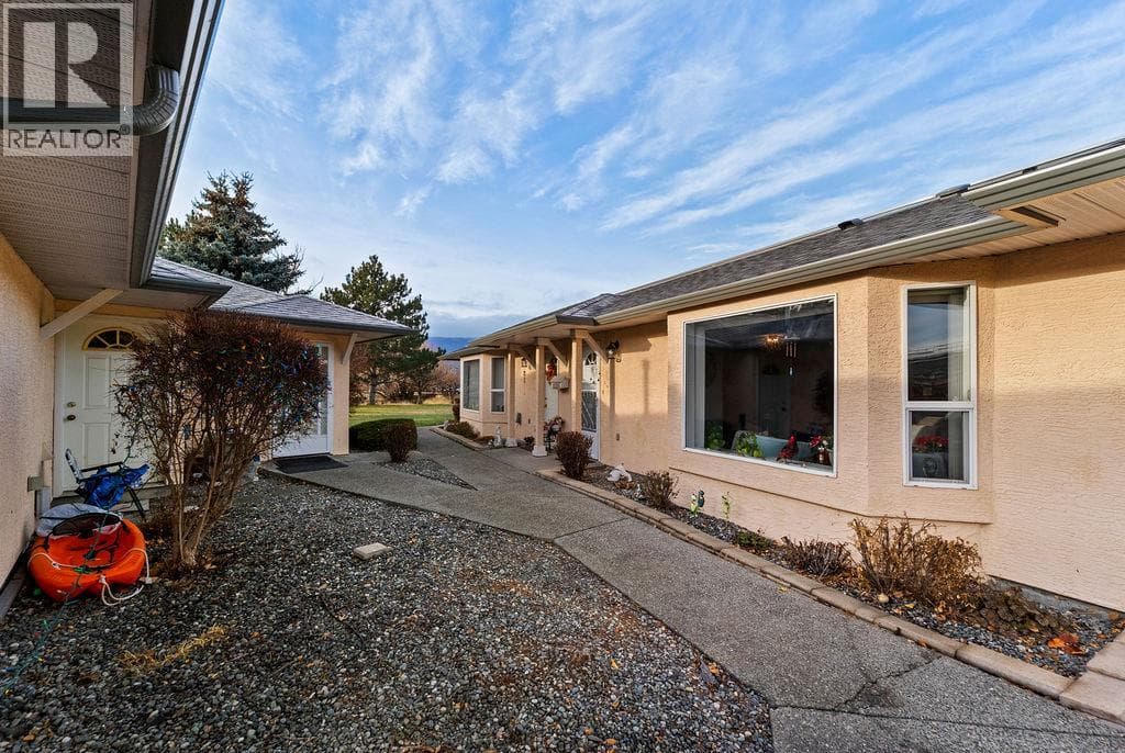 2760 VOGHT Street Unit# 15, Interior REALTORS® — photo 4
