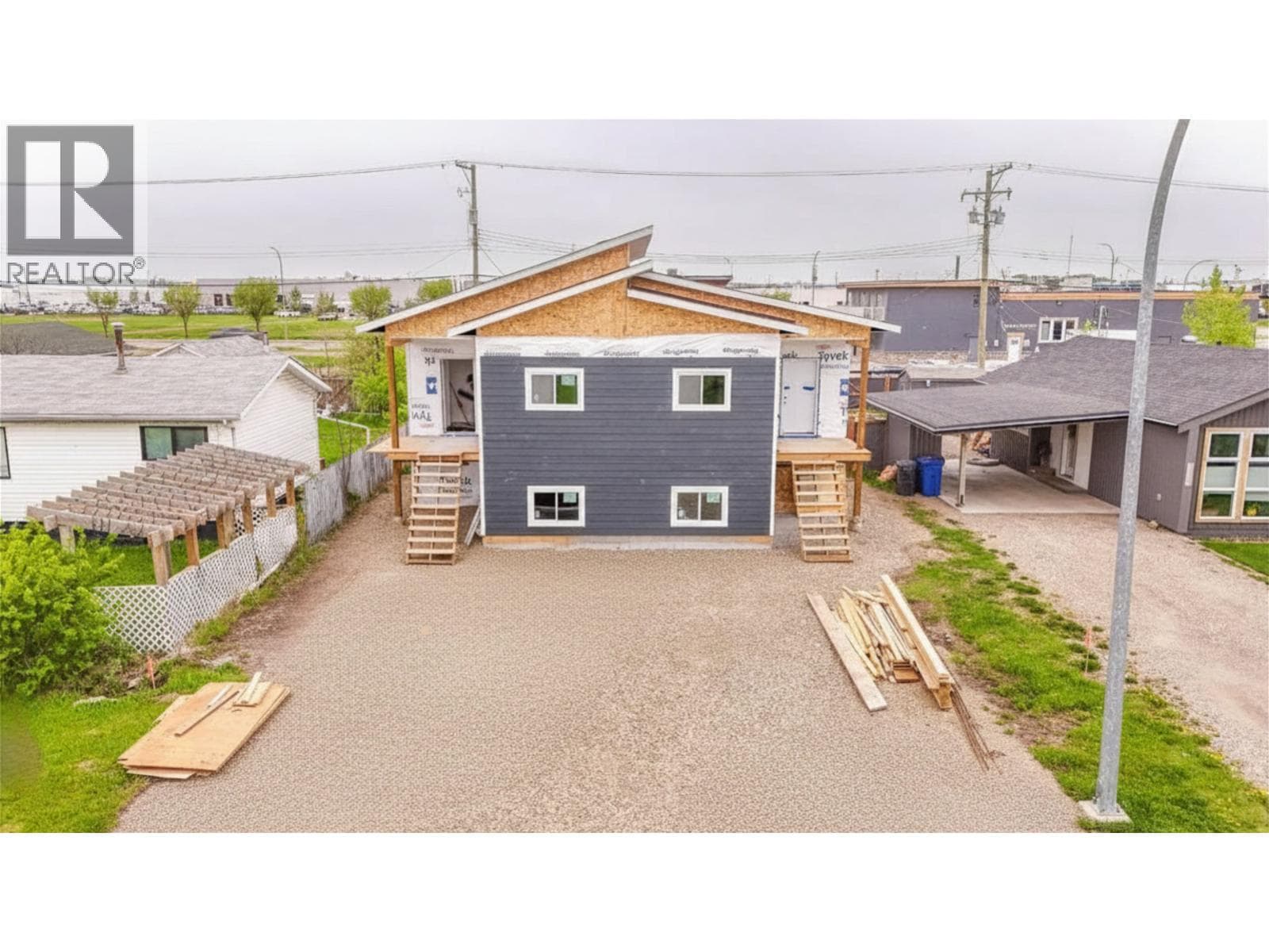 11111 101 AVENUE in 