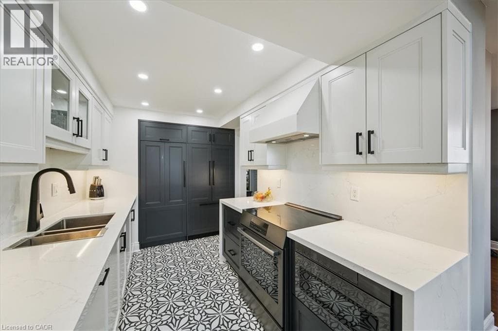 550 WEBB Drive Unit# 2603, Cornerstone — photo 4