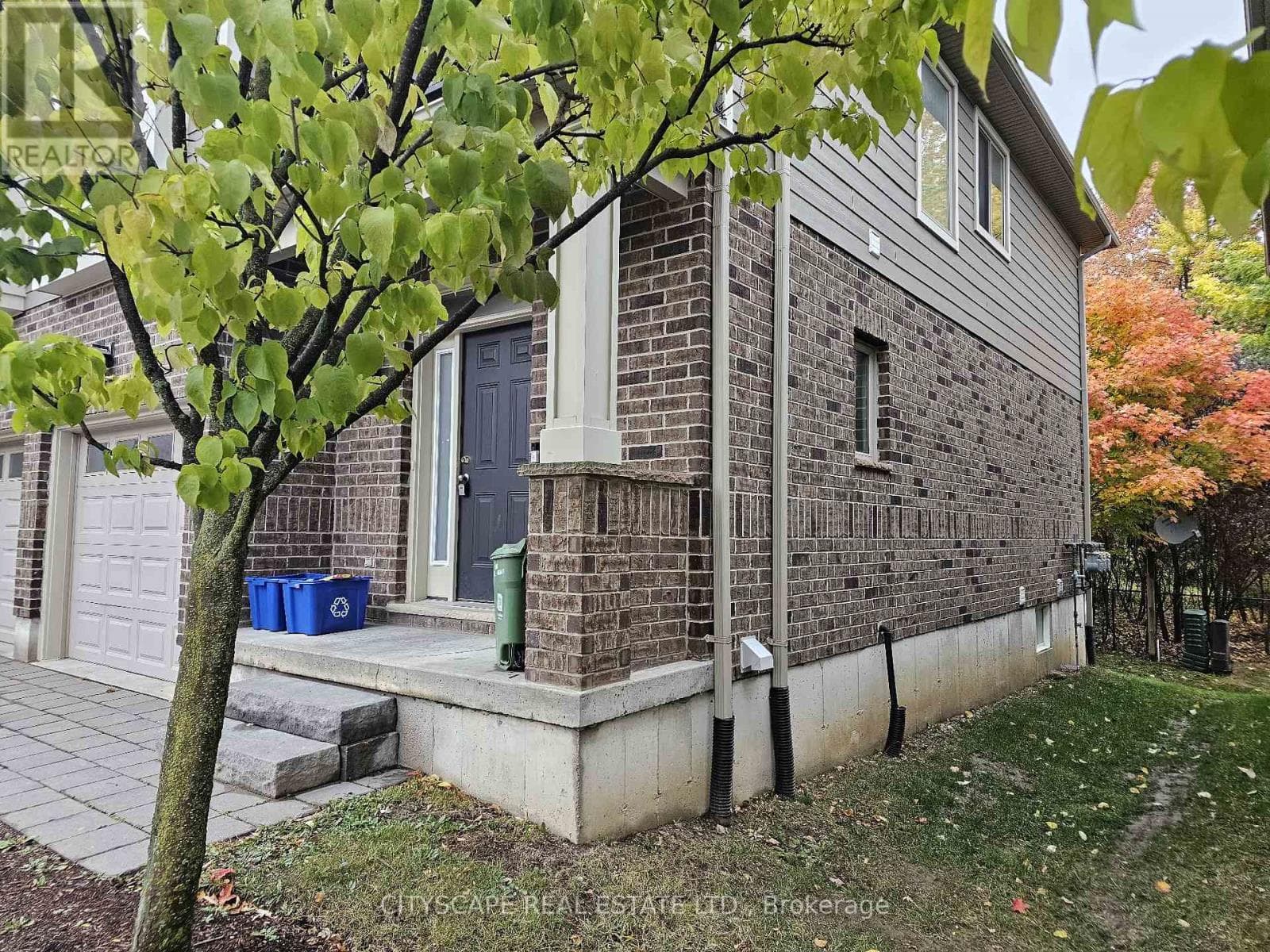 50 - 112 NORTH CENTRE ROAD, Toronto — photo 3