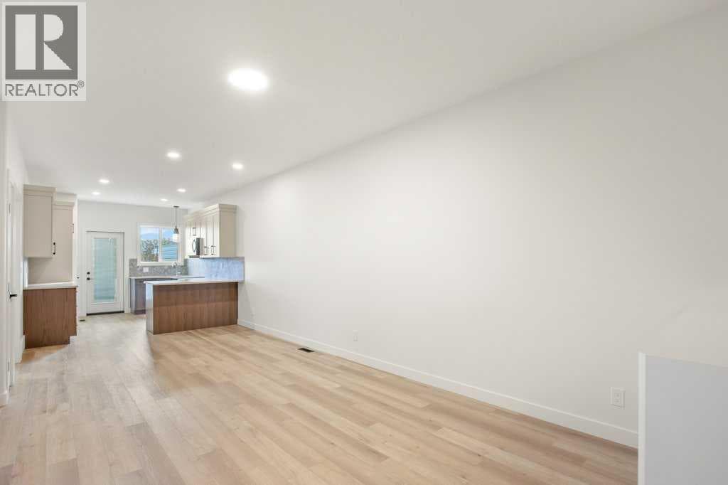 112 Gray Close, Red Deer (Central Alberta) — photo 2