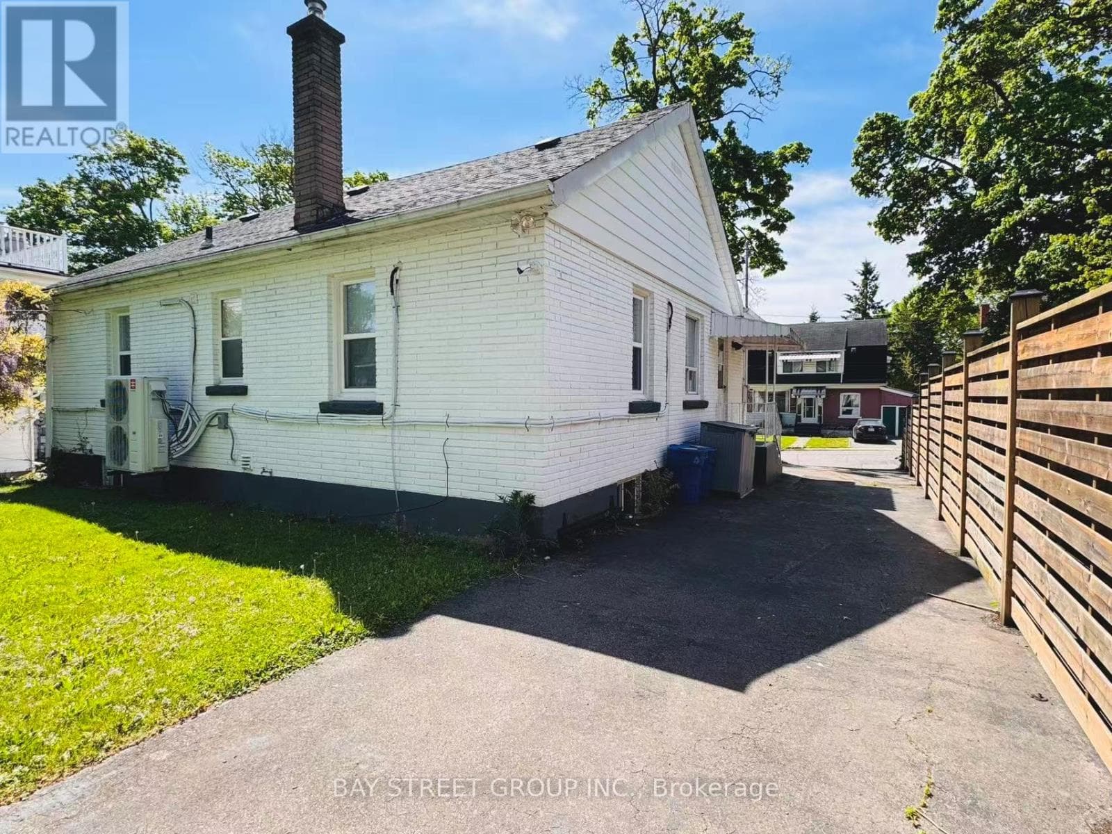 4305 BAMPFIELD STREET, Niagara — photo 2