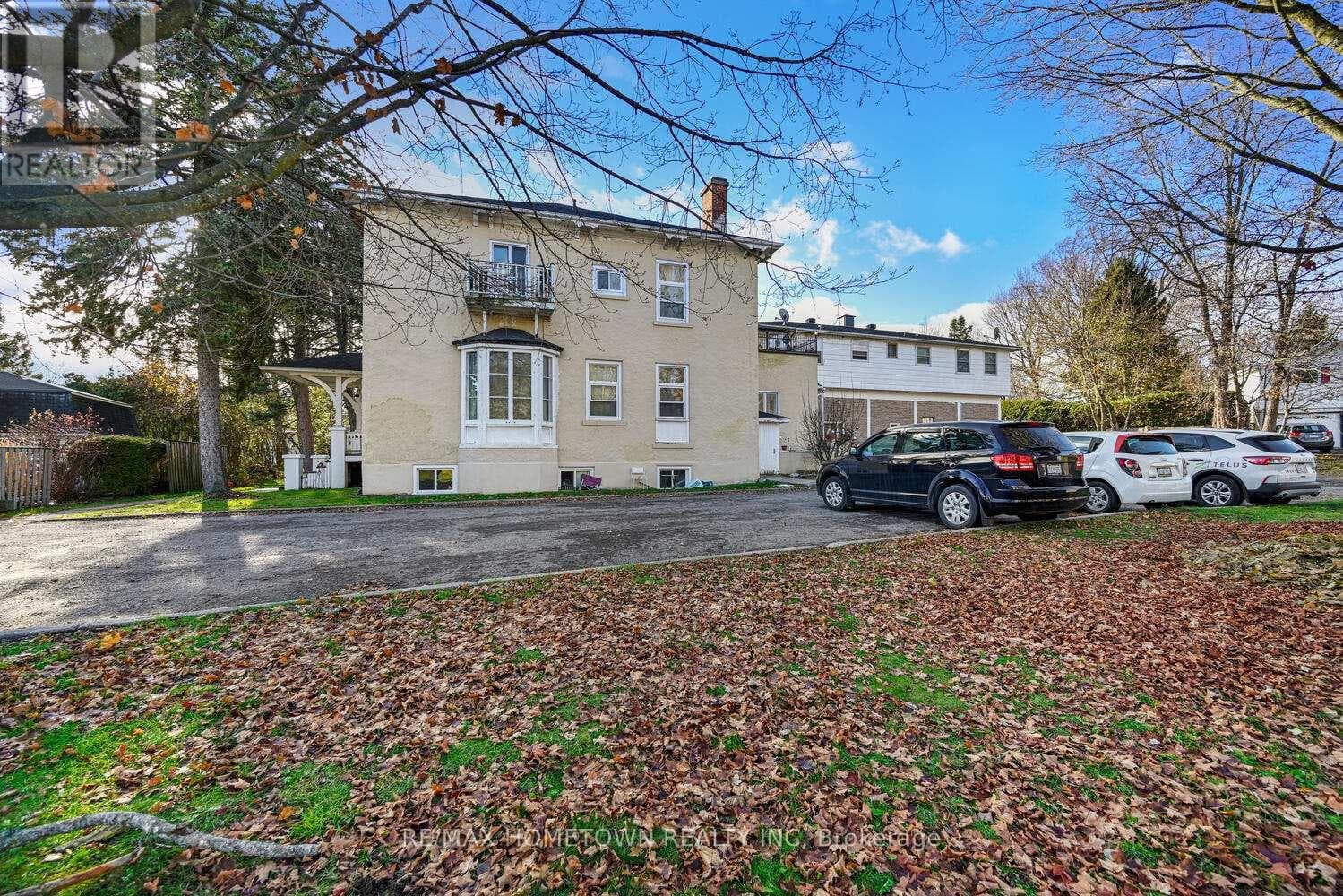10 BELVEDERE PLACE in 