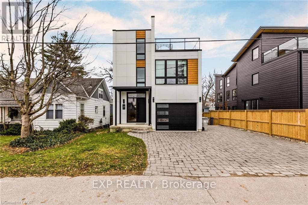26 HURON Street — photo 2