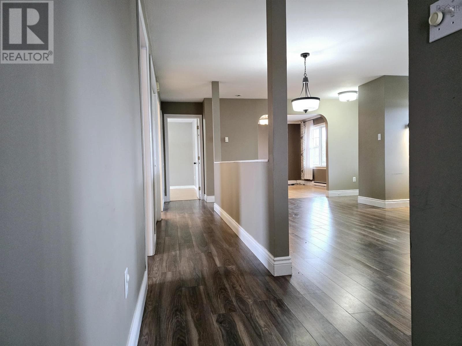 28 HOLMES LANE in 
