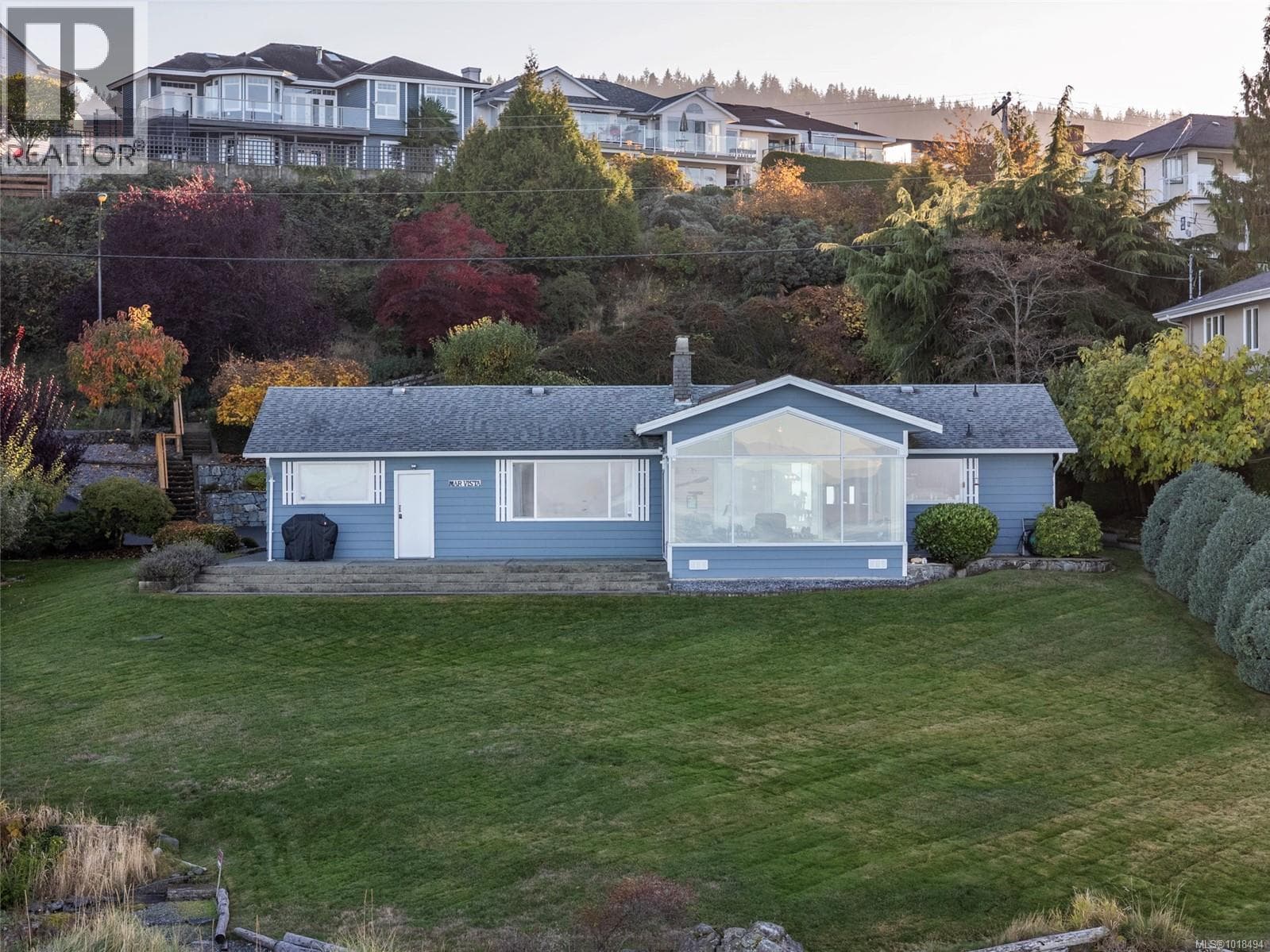 5020/5010 Fillinger Cres, Vancouver Island — photo 3