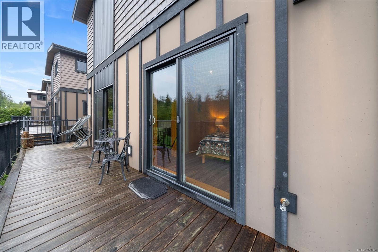 221 6596 Baird Rd, Vancouver Island — photo 2