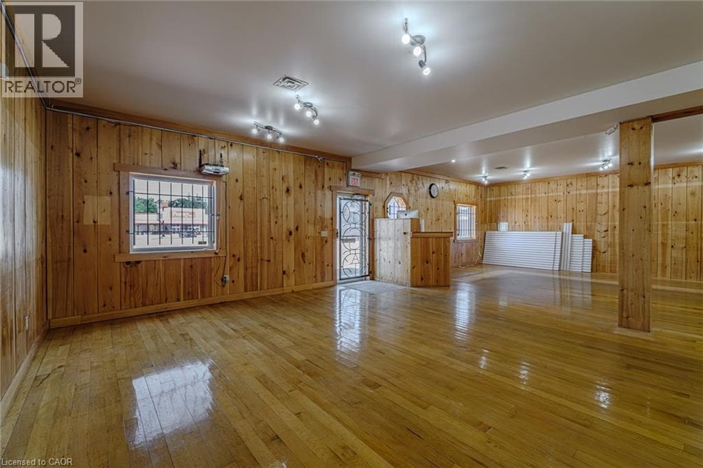 316 QUEENSWAY WEST — photo 5
