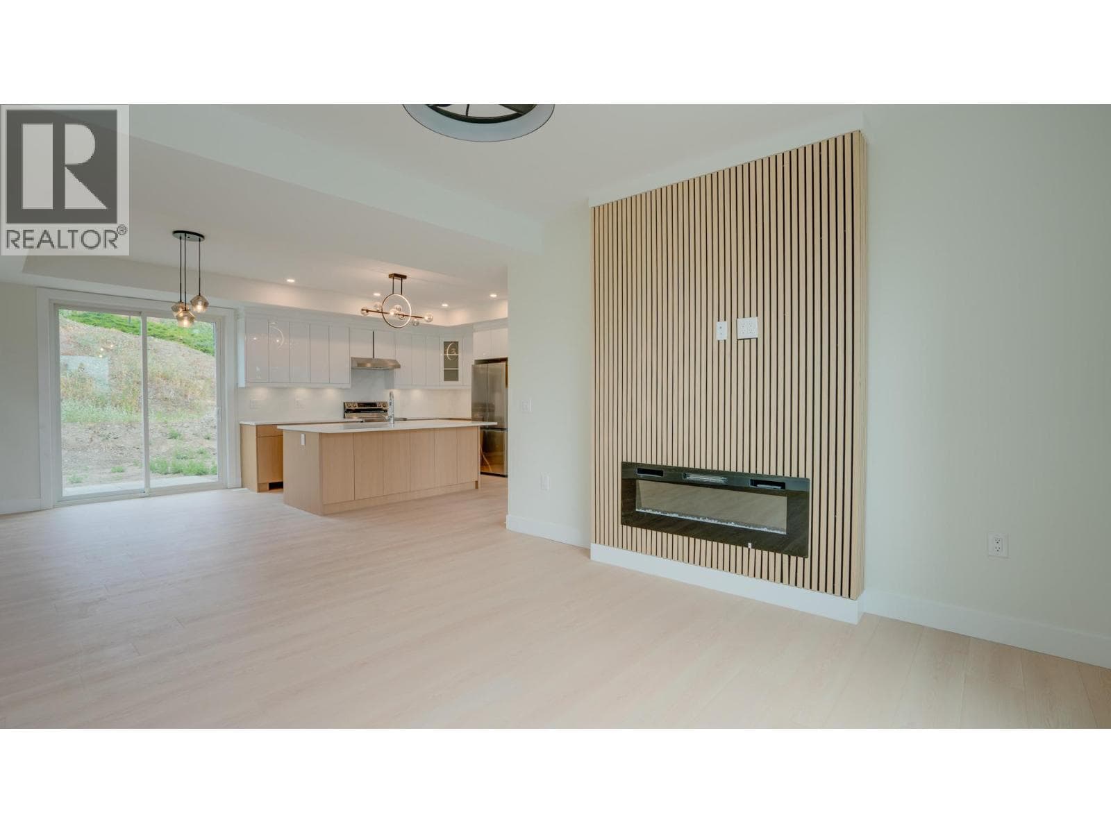 5705 Heritage Drive Unit# 18, Interior REALTORS® — photo 4