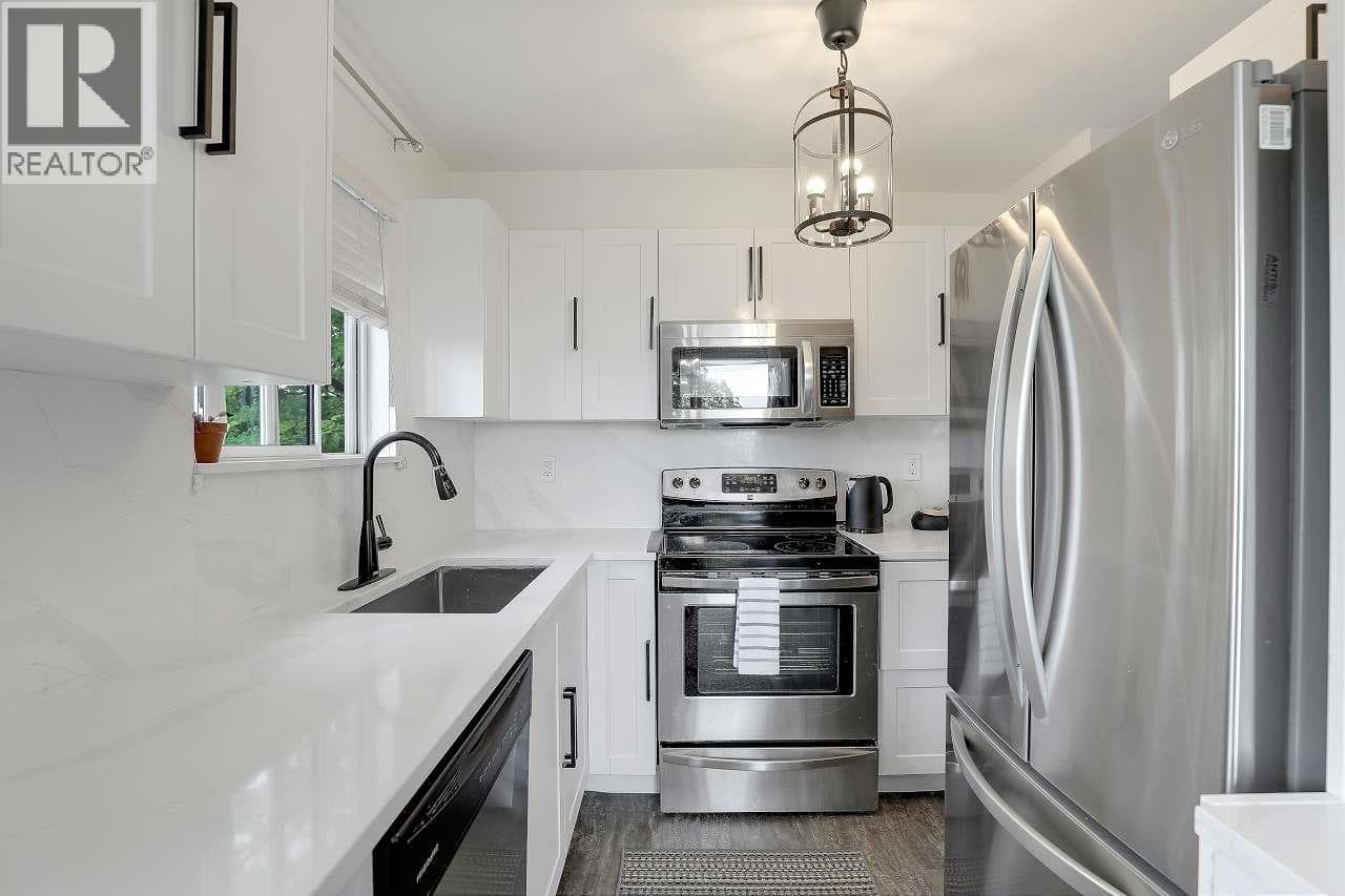 213 888 GAUTHIER AVENUE, Greater Vancouver — photo 4