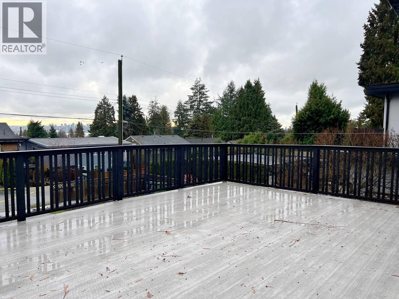 515 W QUEENS ROAD, Greater Vancouver — photo 2
