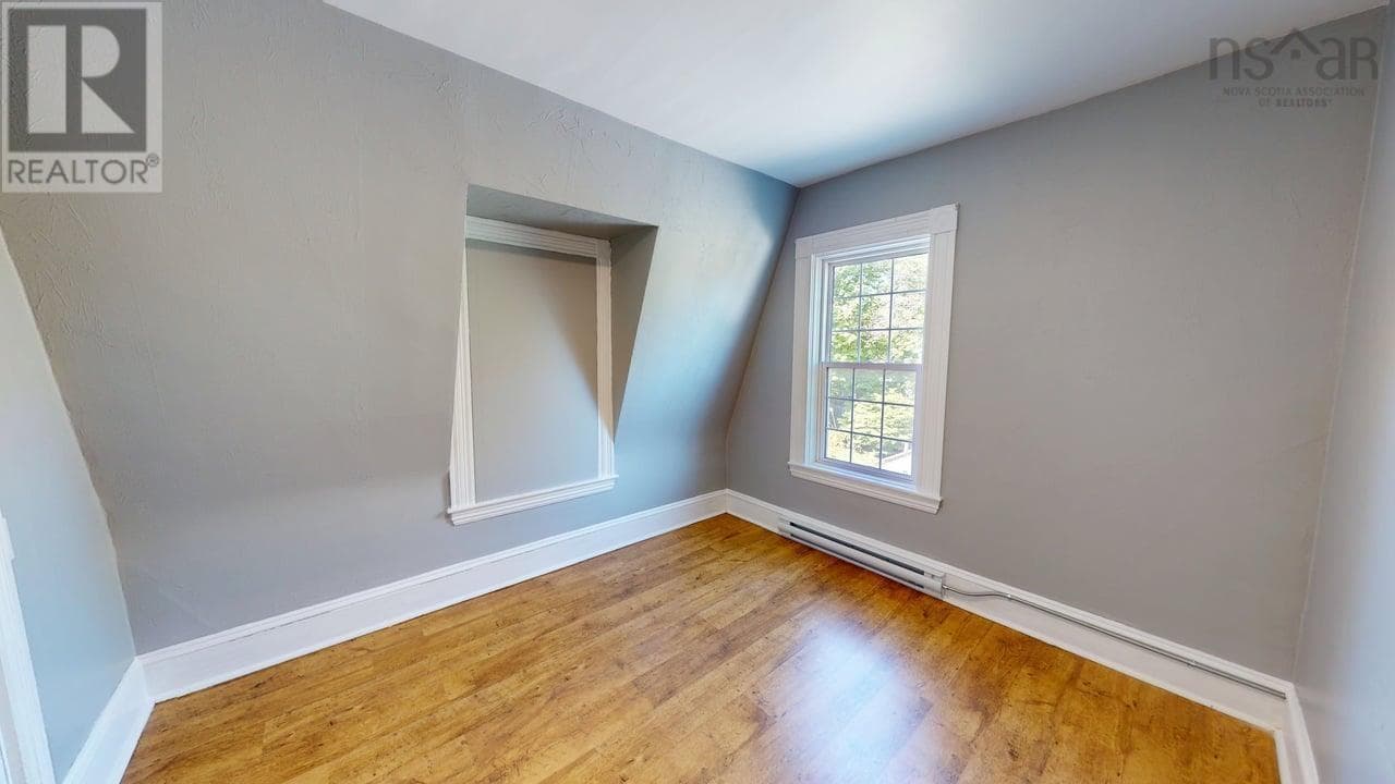20 VICTORIA AVENUE, NSAR — photo 3