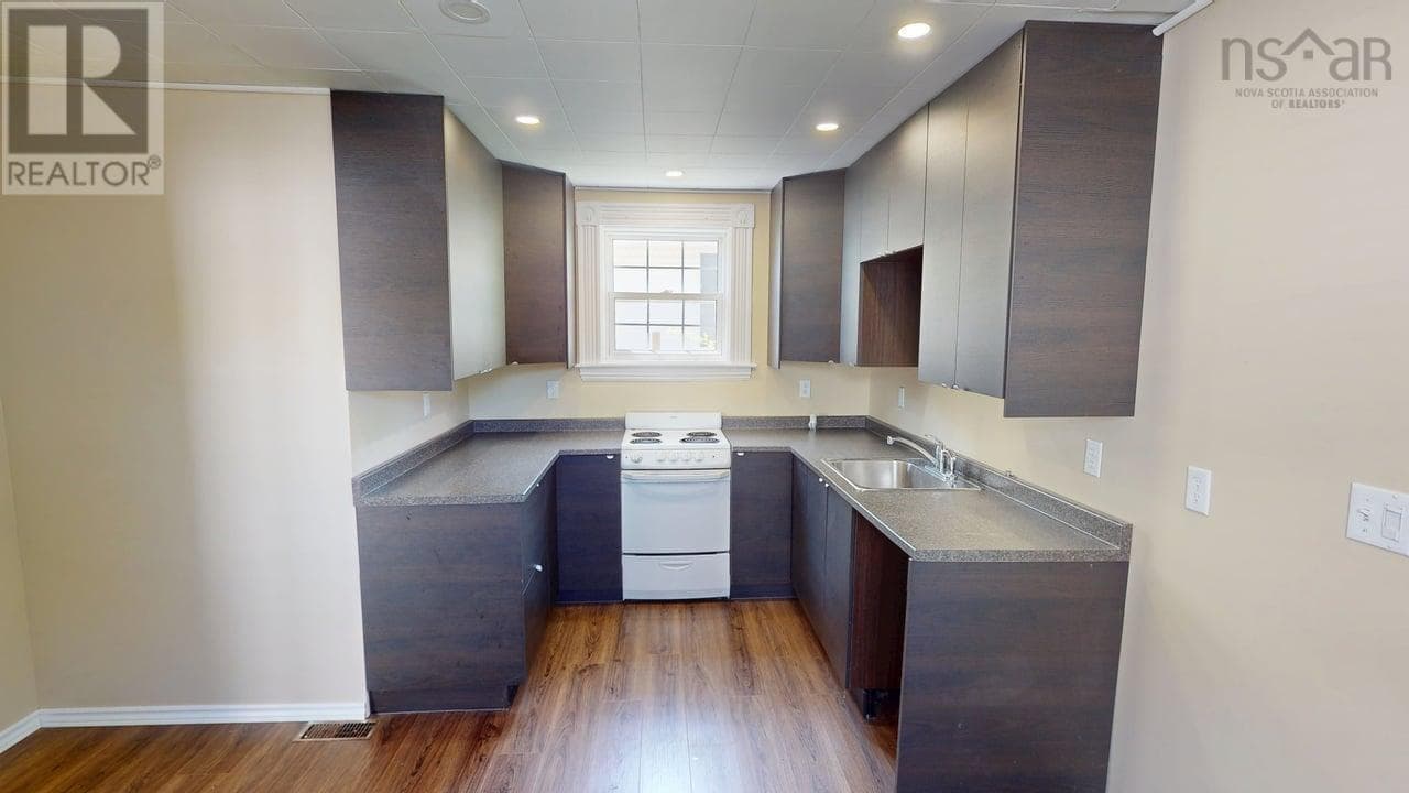20 VICTORIA AVENUE, NSAR — photo 5