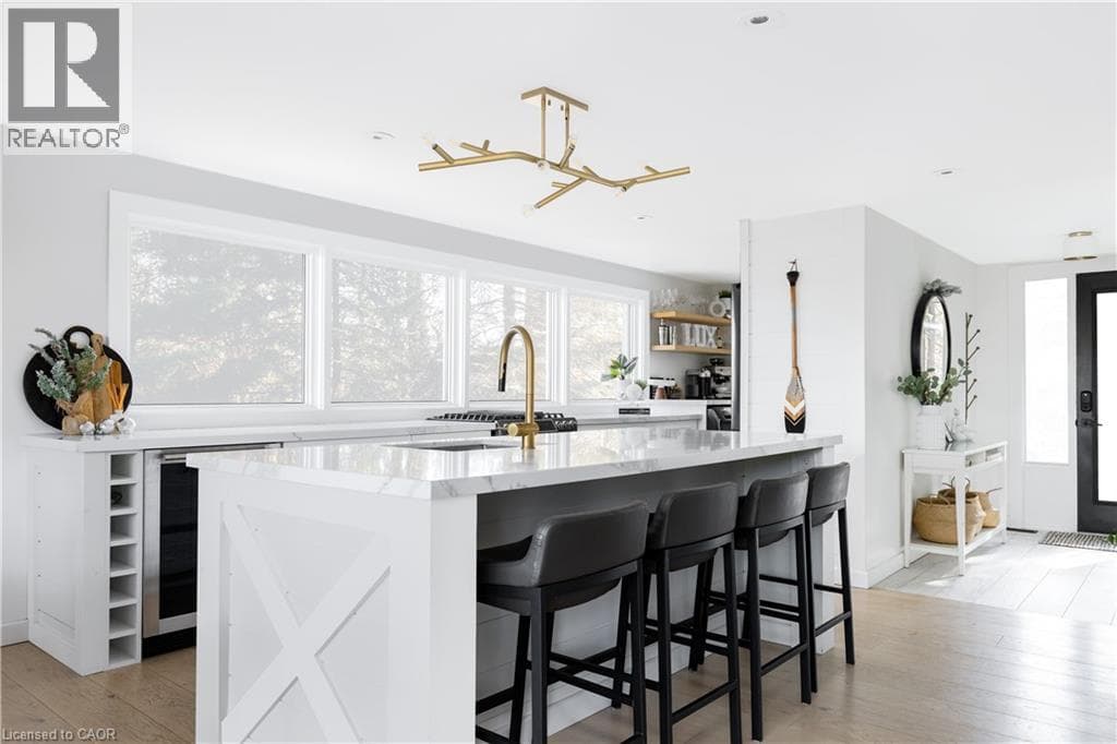 2872 MUSKOKA ROAD 118 WEST in 