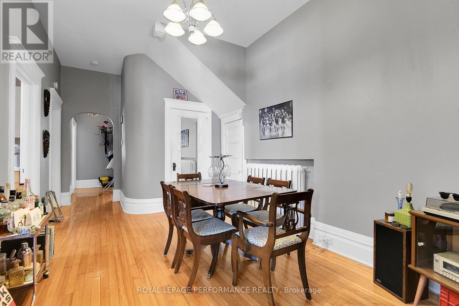 66 DELAWARE AVENUE, Ottawa — photo 2