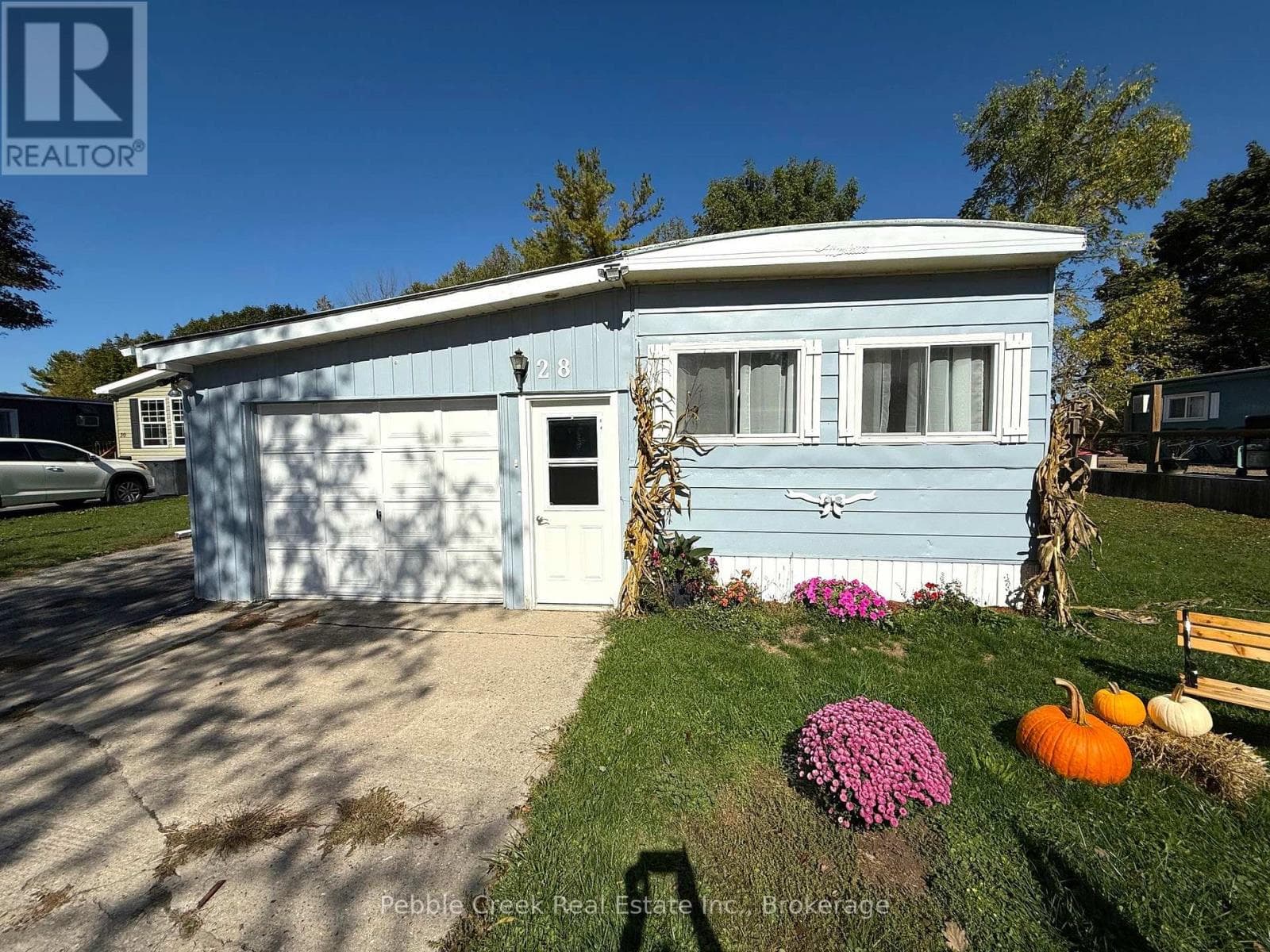 28 SUTTON DRIVE, OnePoint — photo 2