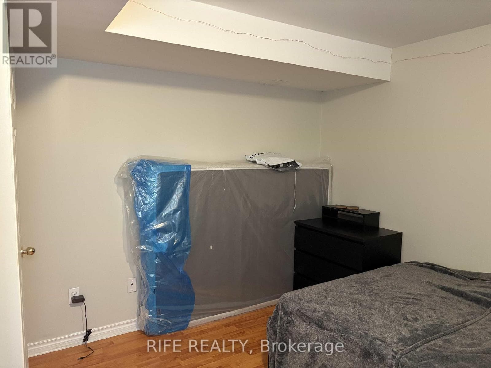 LOWER UNIT - 21 BOXHILL ROAD, Toronto — photo 4