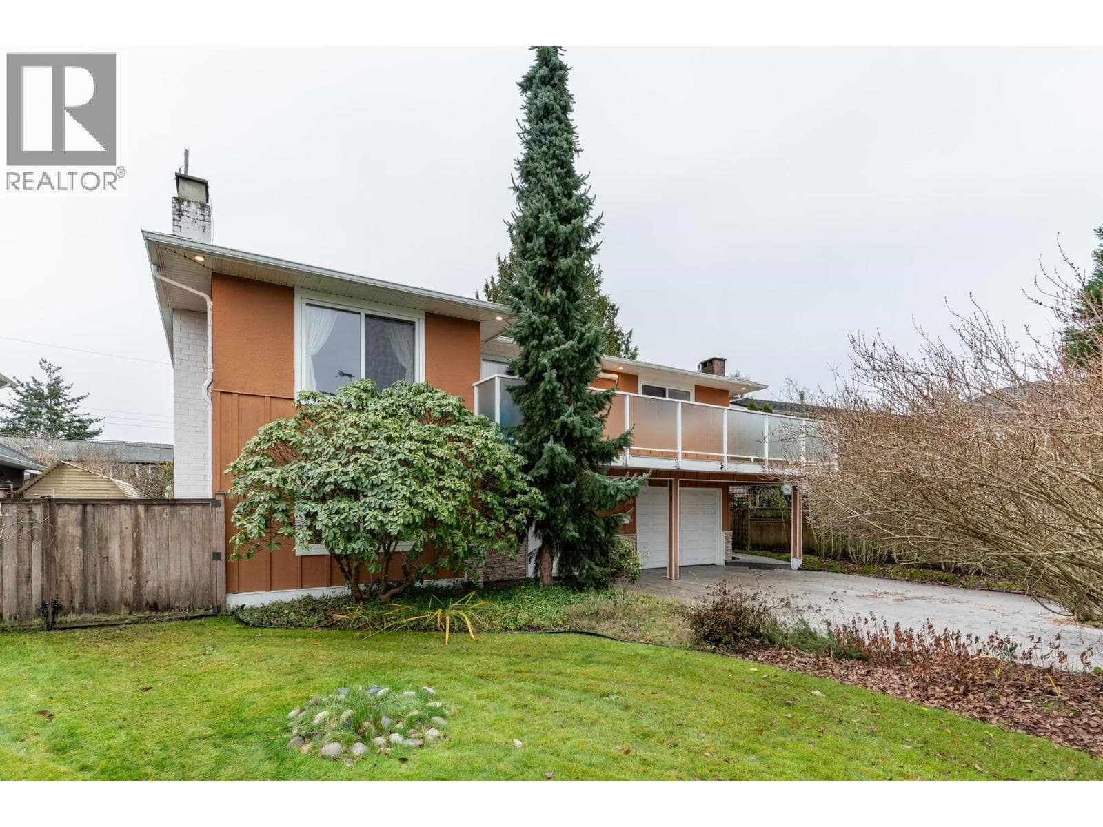 8140 FAIRDELL CRESCENT — photo 3