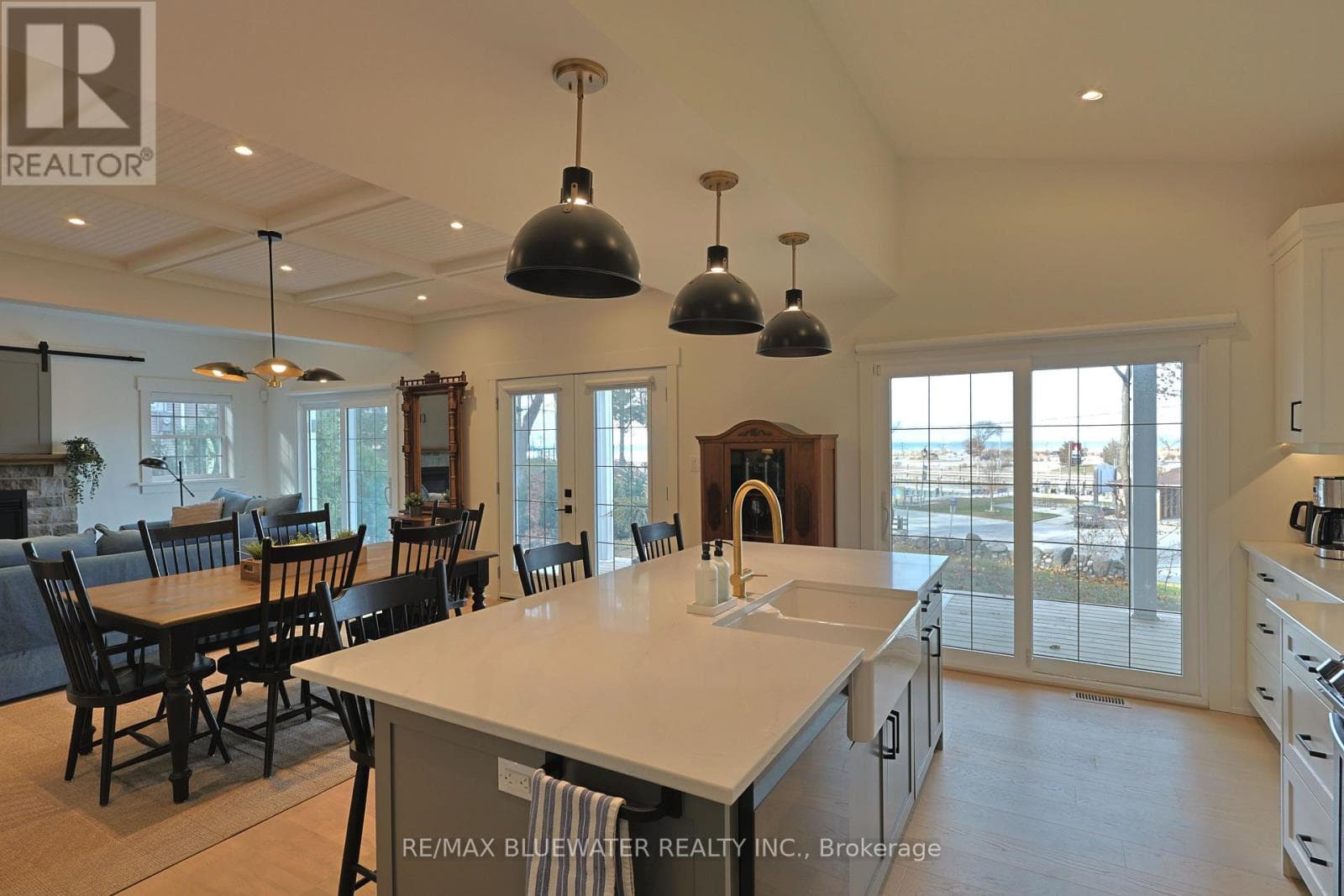 82 RIVER ROAD — photo 4