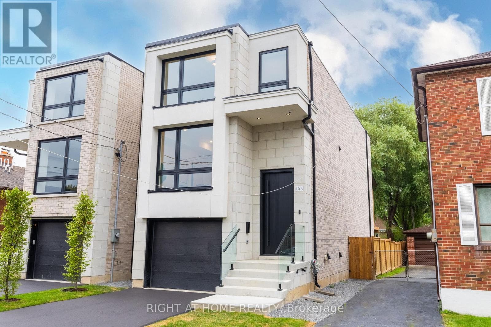 15A ROSEMEADE AVENUE in Stonegate-Queensway