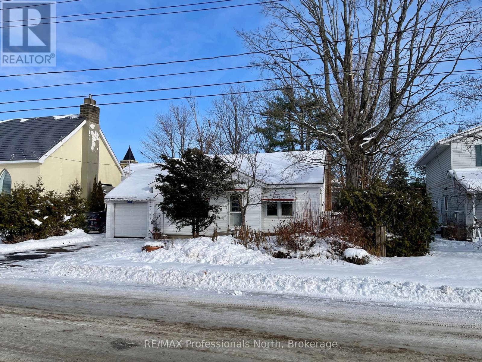 330 JOHN STREET NORTH, OnePoint — photo 5