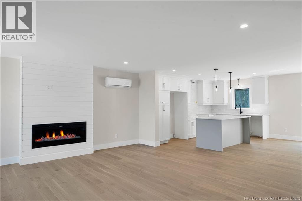 66 ROBERT STREET — photo 2