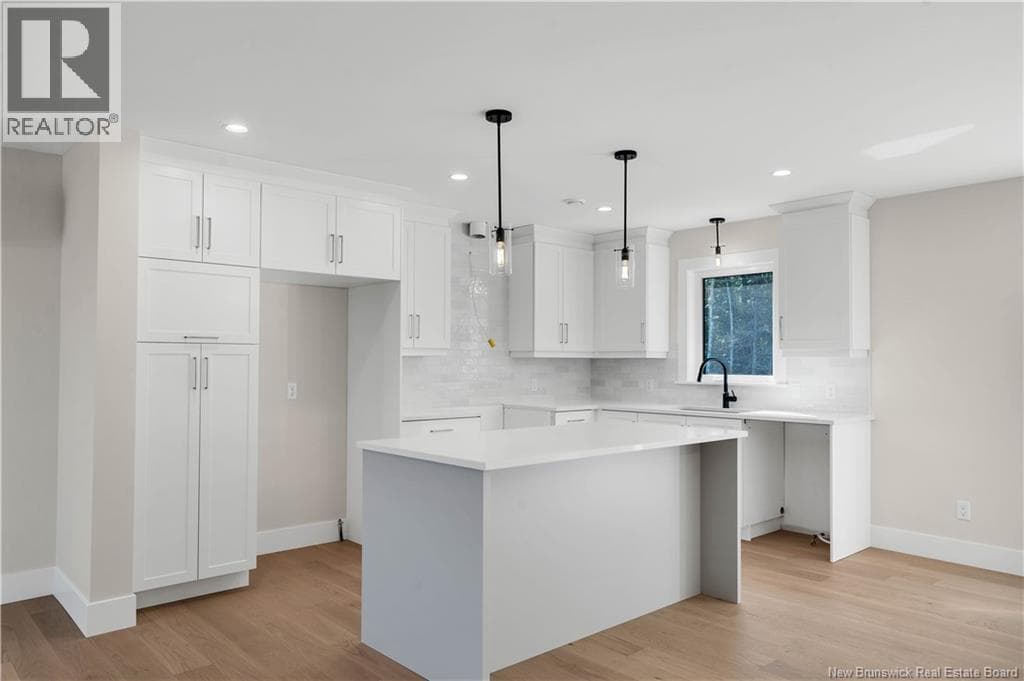 66 ROBERT STREET — photo 3