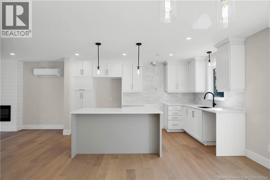 66 ROBERT STREET — photo 4