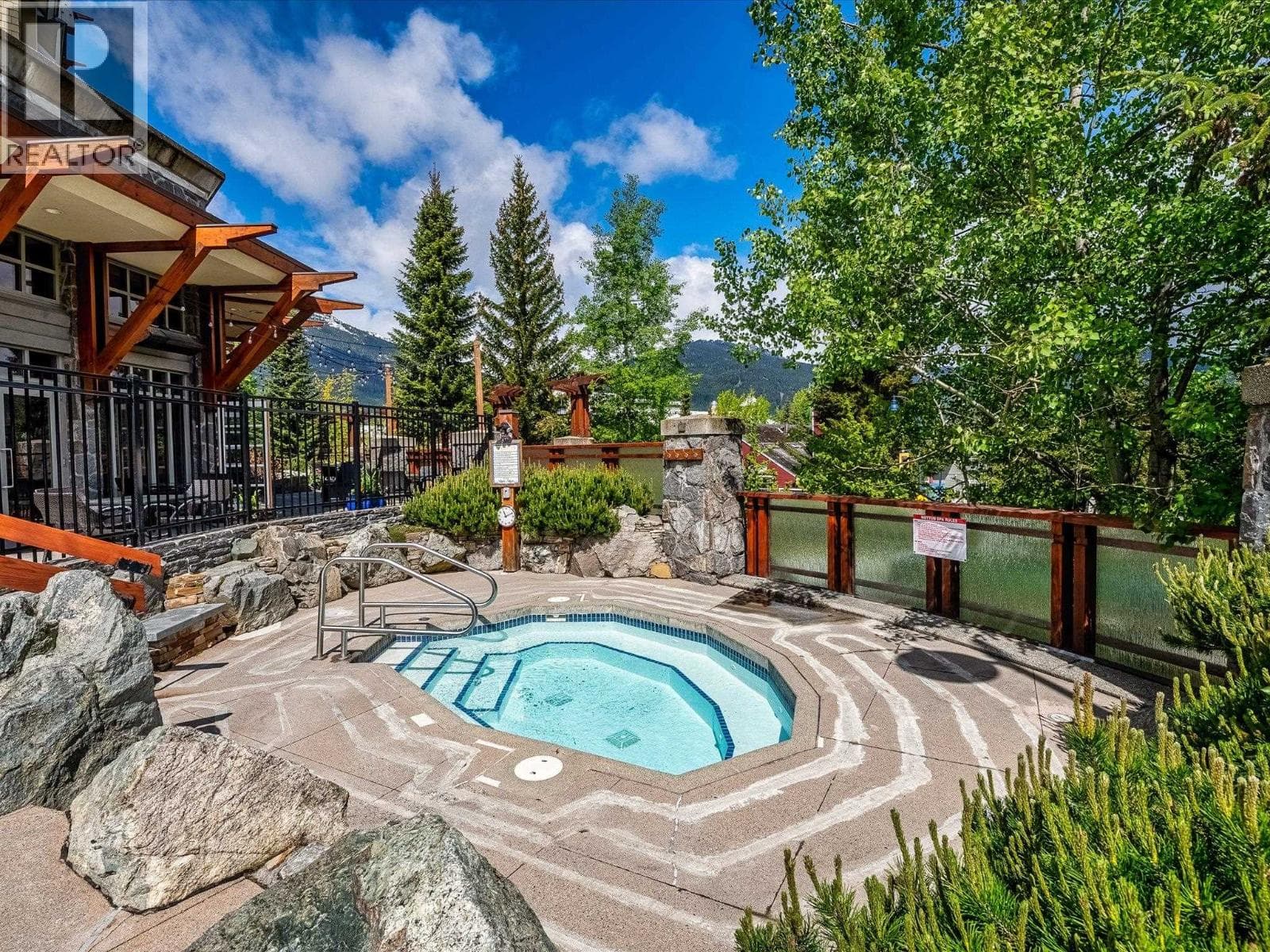 3303 4299 BLACKCOMB WAY, Greater Vancouver — photo 2