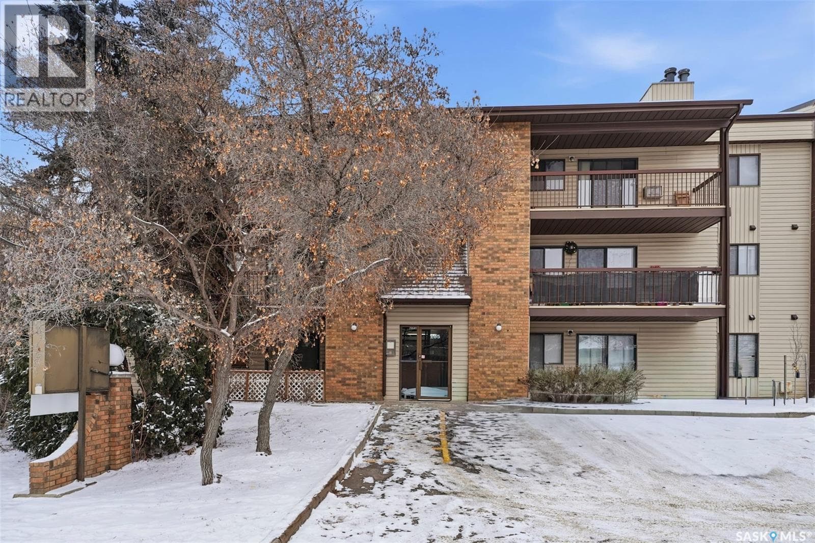 303 205 Kingsmere BOULEVARD in Lakeview