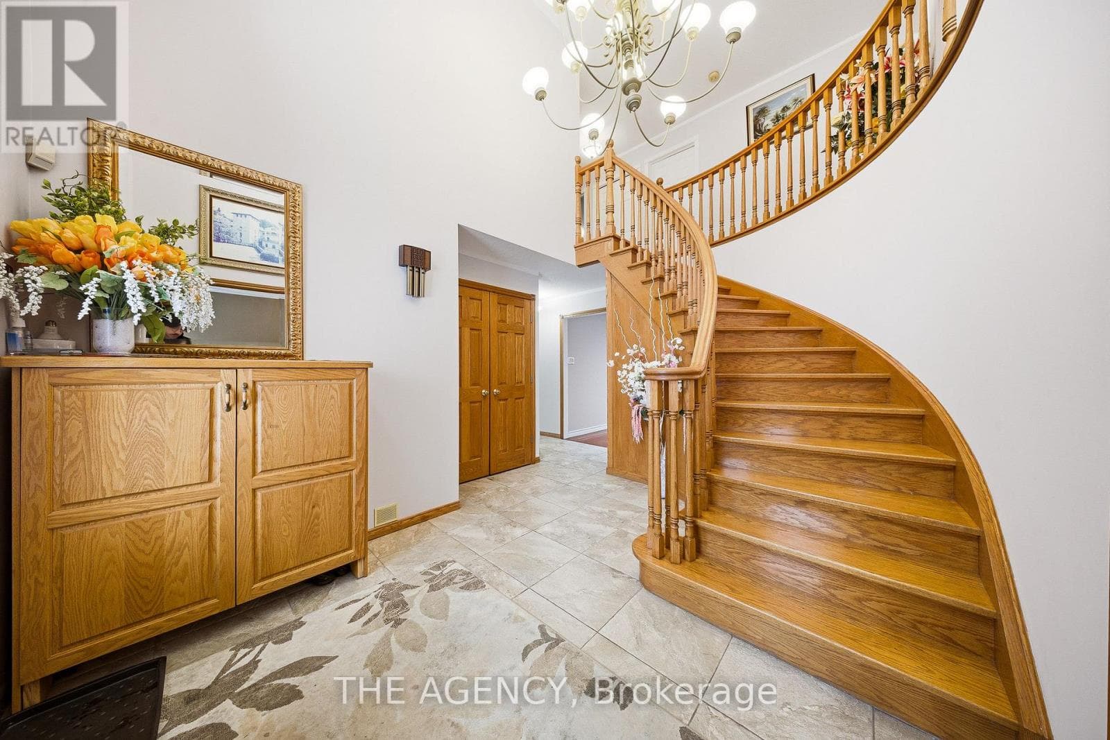 47 BURNT EMBER COURT, Toronto — photo 3