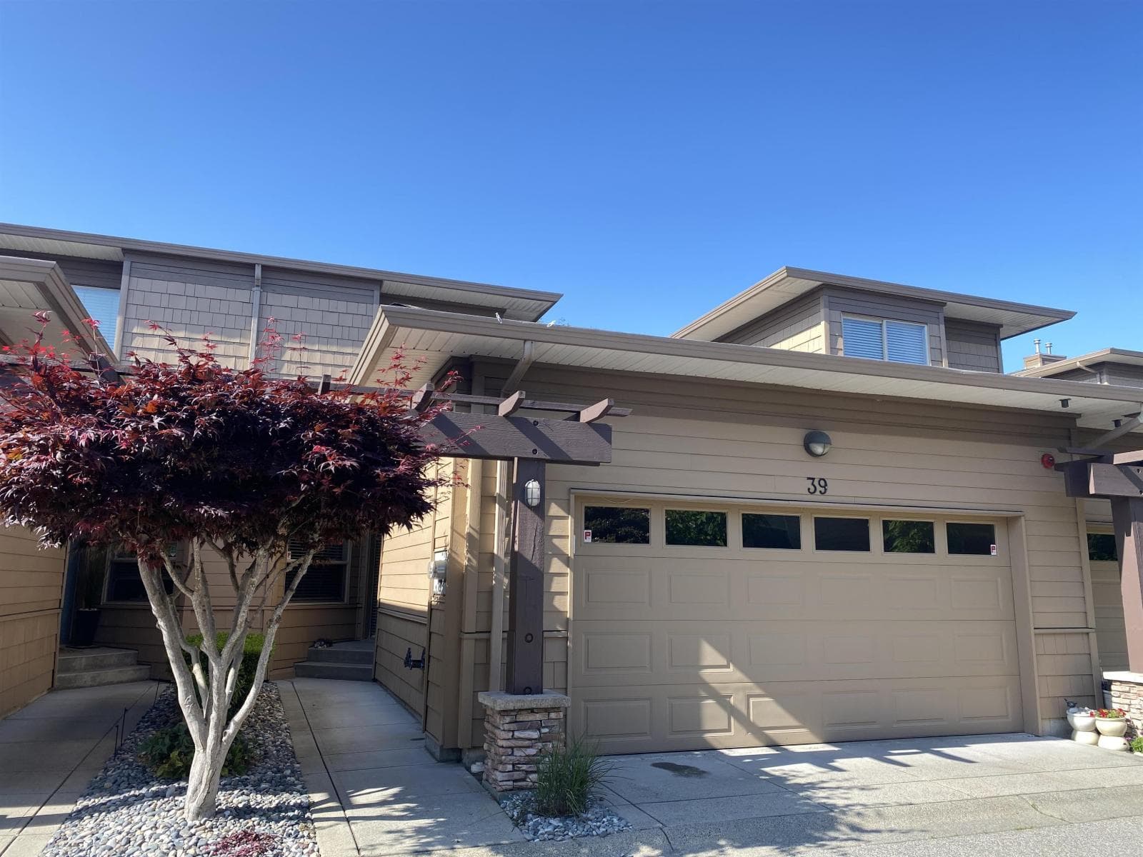 39 16655 64 AVENUE in West Cloverdale North