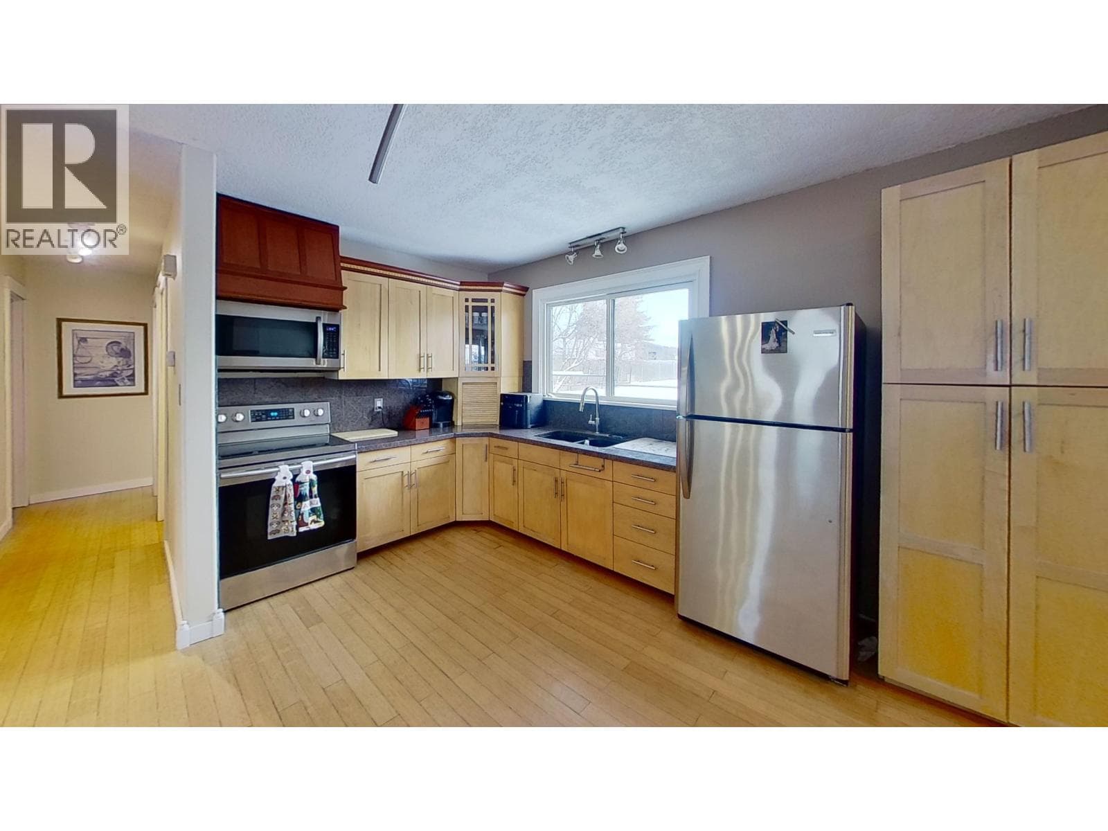 8824 PINE ROAD — photo 4