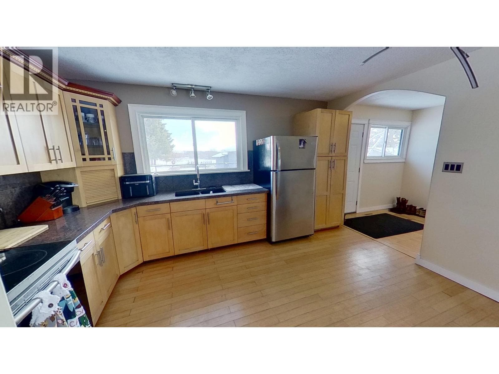 8824 PINE ROAD — photo 3
