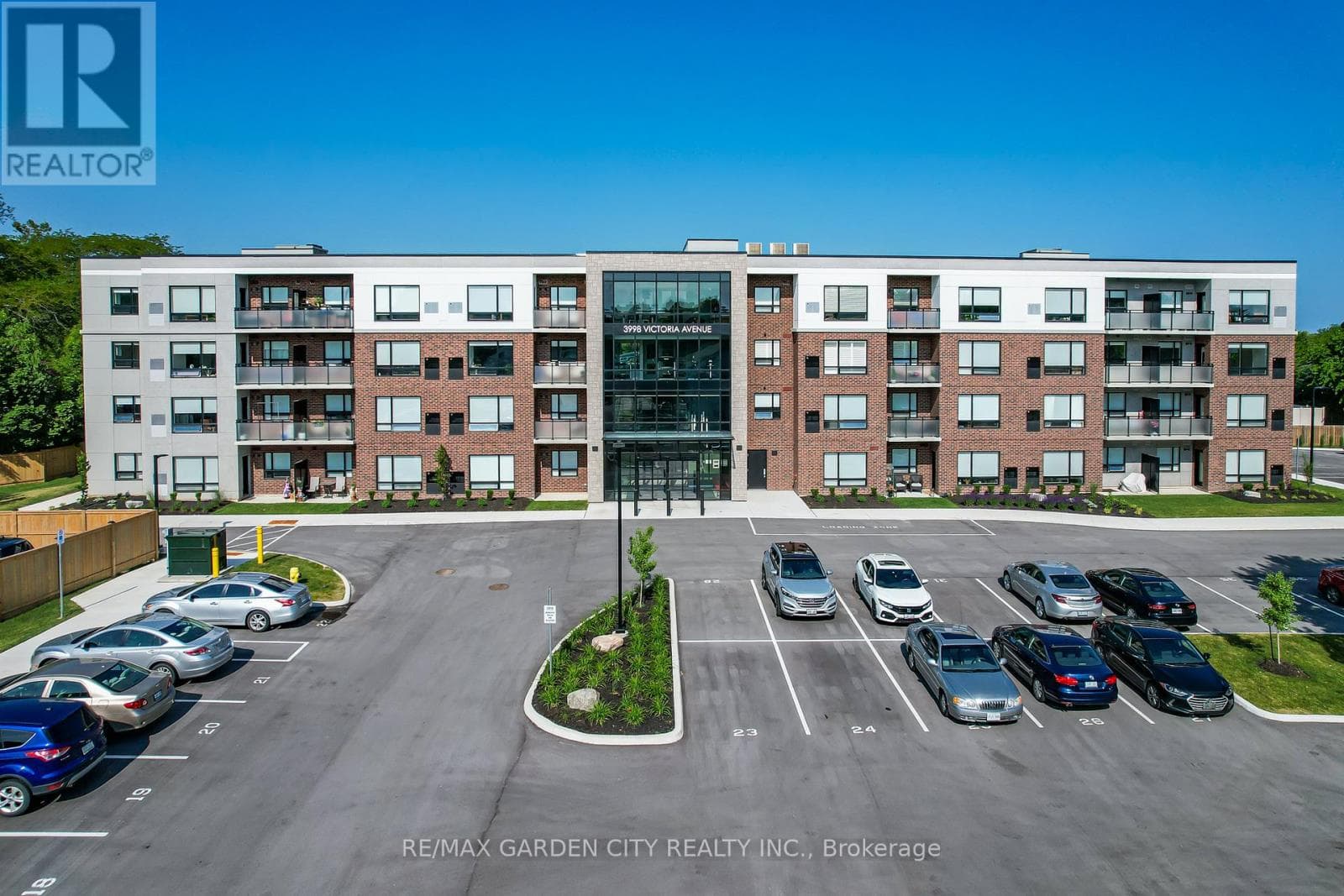 3998 VICTORIA Avenue Unit# 105 — photo 2
