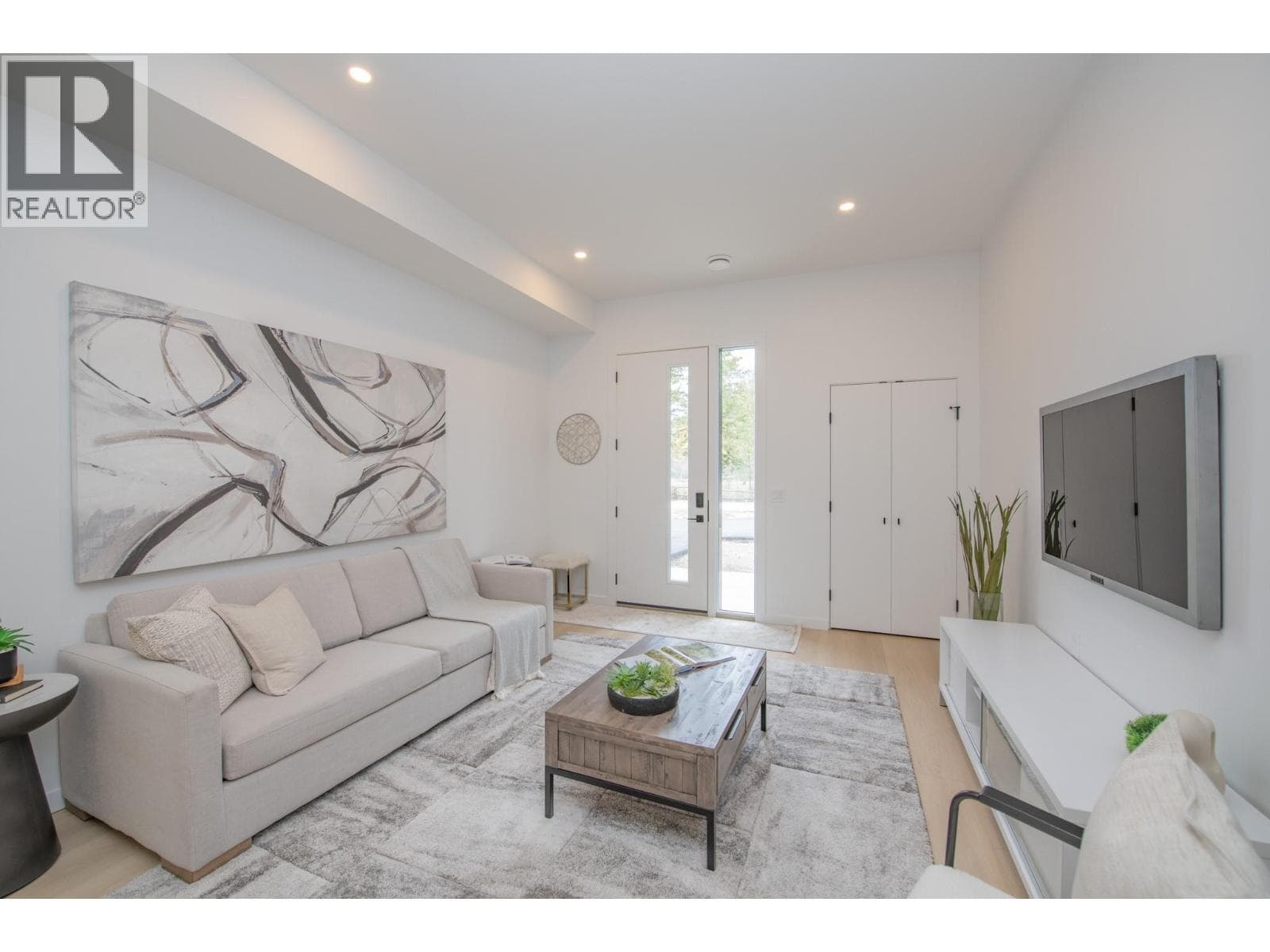9188 TRONSON ROAD UNIT 3, Interior REALTORS® — photo 5