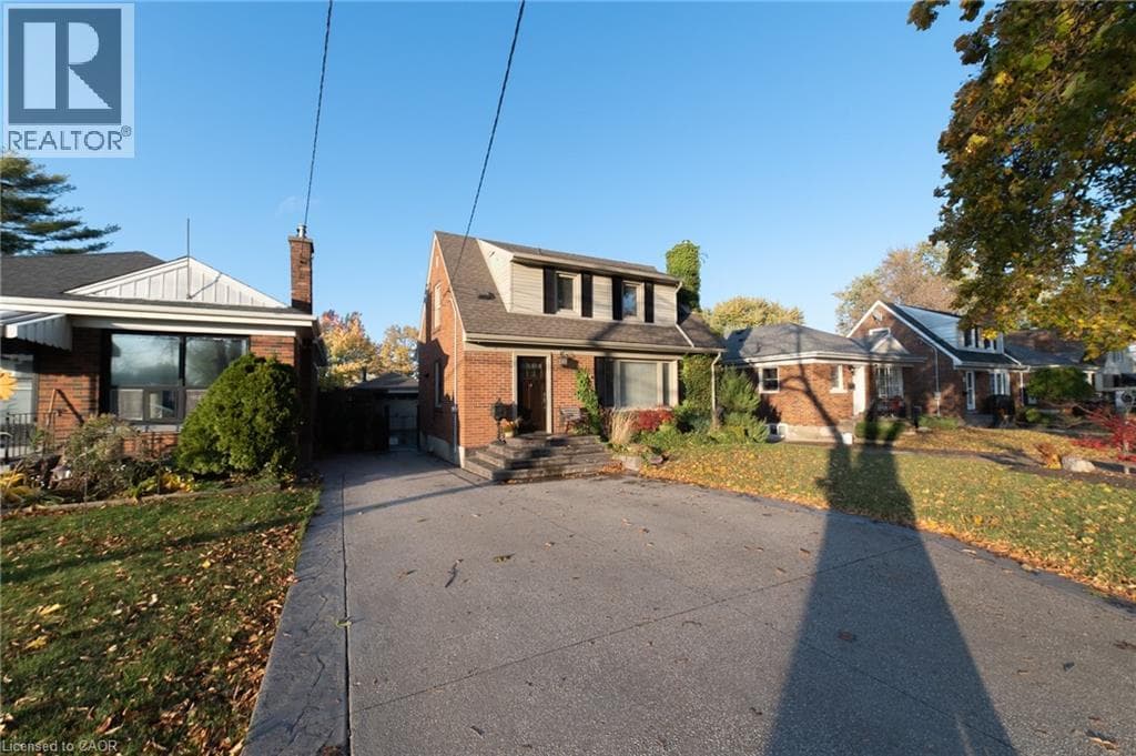 66 MAITLAND STREET, Cornerstone — photo 2