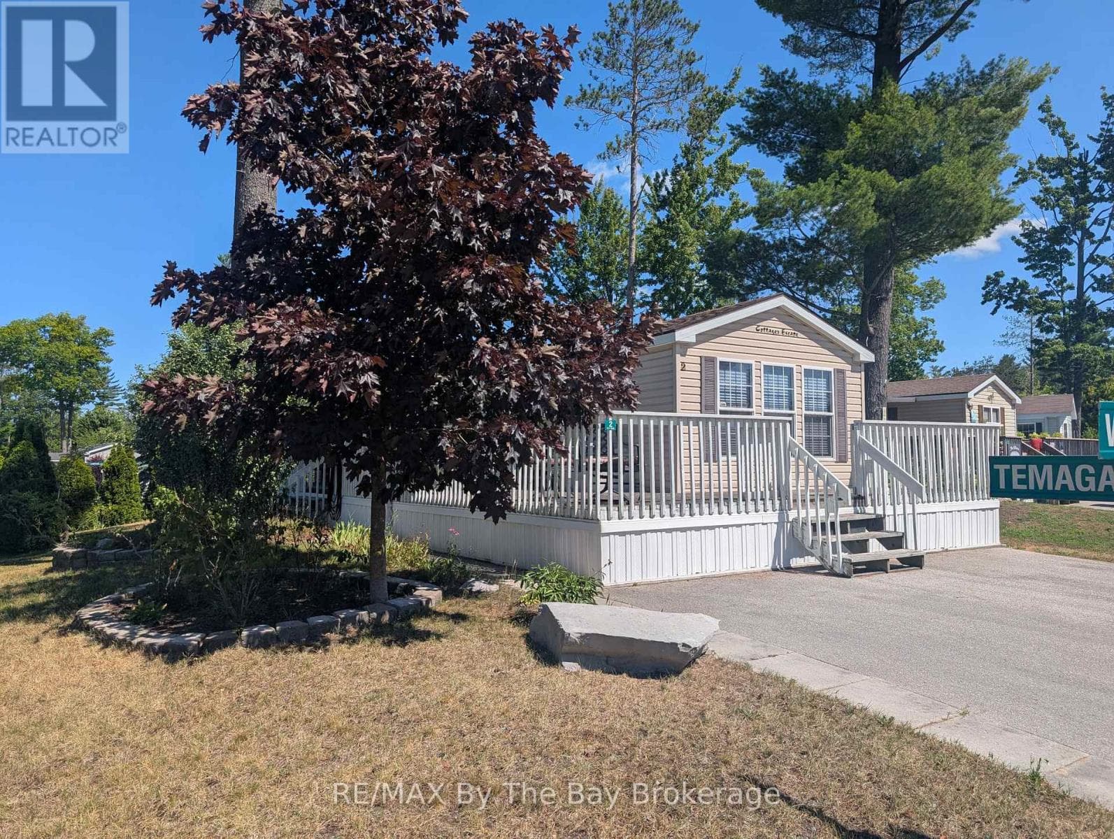 2 WHITE PINES TRAIL in 