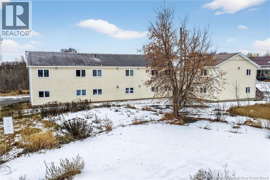 725 Univesity Drive in 