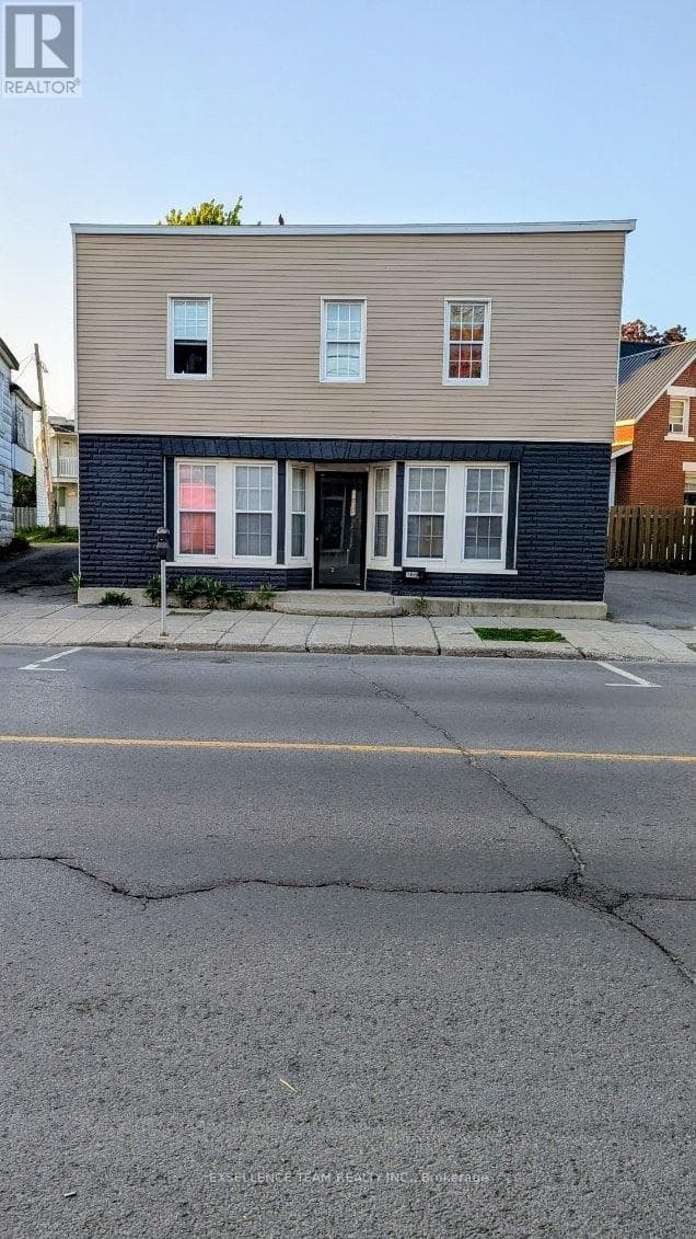 166 MONTREAL ROAD, Cornwall — photo 2