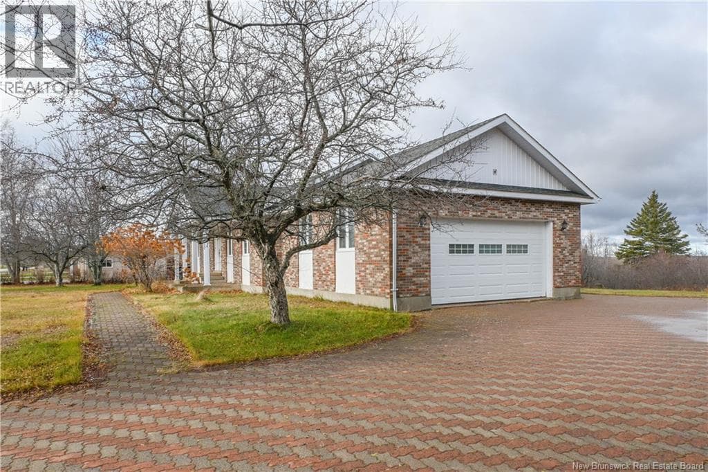 858 BOULEVARD DES ACADIENS — photo 2