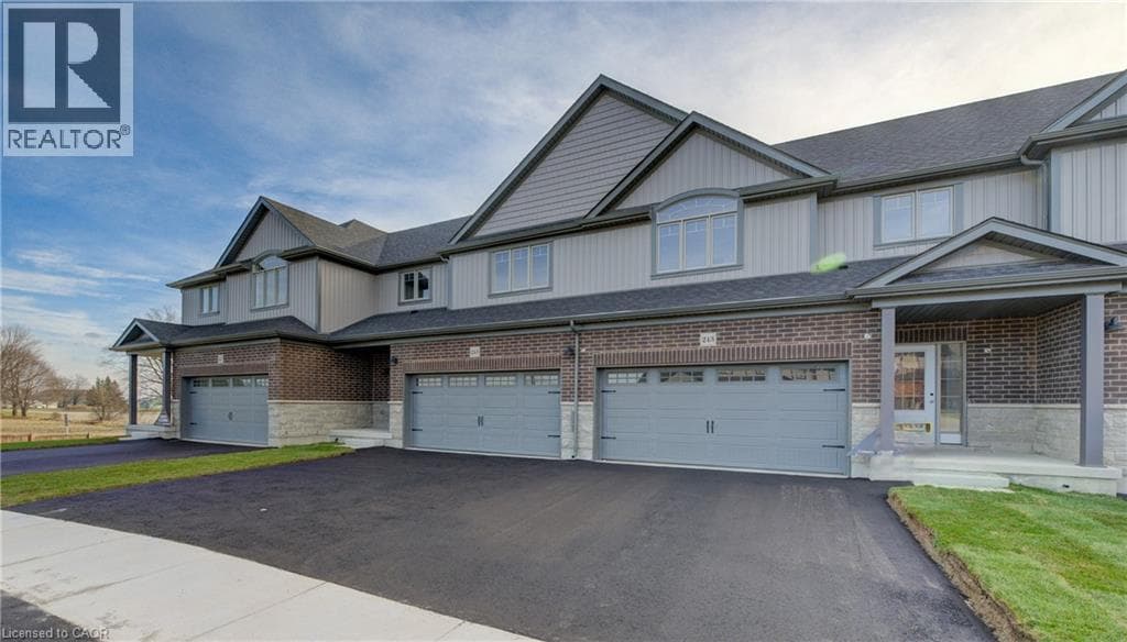 243 APPLEWOOD STREET — photo 3