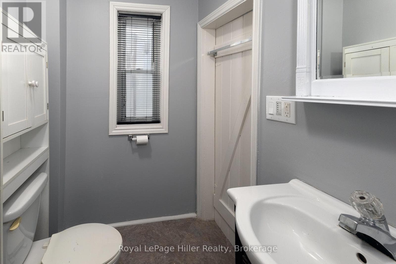 529 ALBERT STREET in 