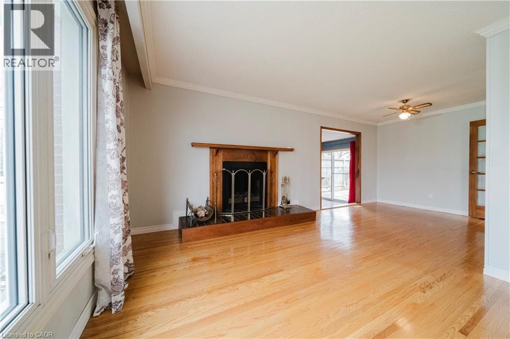 1209 VALENTINE DRIVE — photo 4