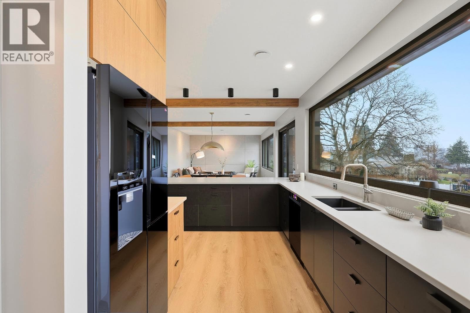 614 COWAN STREET, Interior REALTORS® — photo 3