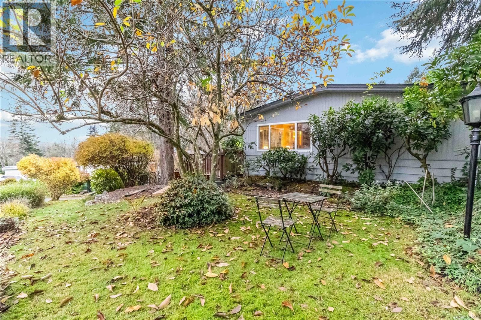 4 5838 Blythwood Rd — photo 4