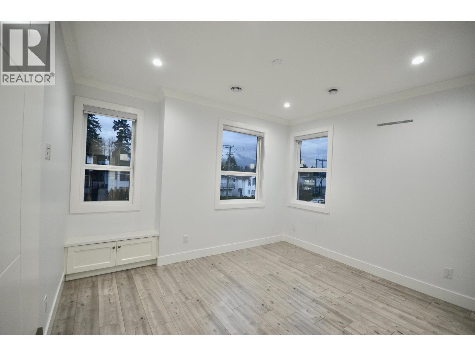 1936 PRAIRIE AVENUE, Greater Vancouver — photo 3